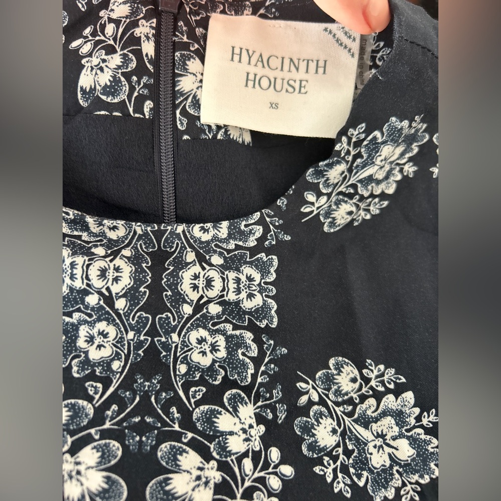 Tuckernuck Navy Floral Midi Dress - Picture 8 of 10